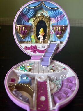 99% Complete 1993 Polly’s Grand Ballet Polly Pocket